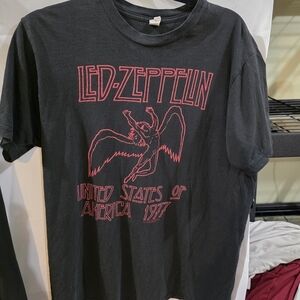 Led Zeppelin 1977 US Tour T-Shirt Size L Black Red Icarus Swan Song Band Tee